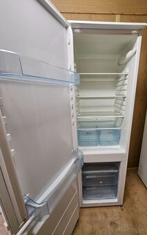 Stavaná chladnička s mrazničkou  180cm Electrolux - 2