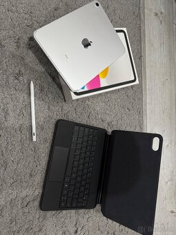 iPad 10.9 (10th Gen) 64 GB Wi-Fi + cellular - 2