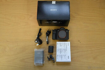 BEZCHYBNÝ fotoaparát Sony Alpha 1 vrátane originálneho balen - 2