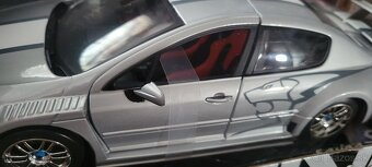Predam 1:18 model Peugeot 407 Silhouette Solido - 2