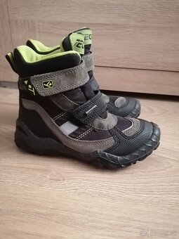 Nové, chlapčenské zimné topánky. - 2