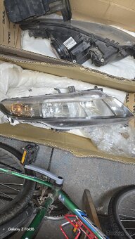 Xenony honda civic 8g - 2