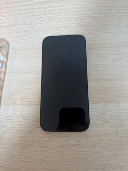 iPhone 16 Pro 128gb, Batéria 93% - 2