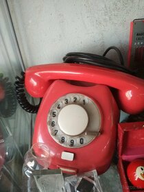 Retro telefón - 2