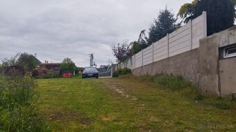 NA PREDAJ stavebný pozemok 900m2 v obci Bojničky, Hlohovec - 2