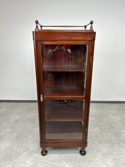 úzka art deco vitrína 62cm - 2
