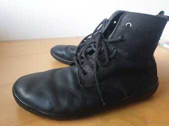 Vivobarefoot Scott 45 vynikajuci stav - 2