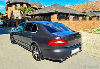 Škoda Superb 2,0TDI 103KW ELEGANCE MAX 6.st.manuál - 2