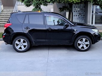 Toyota RAV4 2.2d - 2