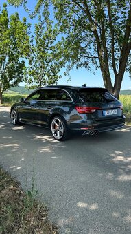 AUDI - A4 Avant 3.0 TDI Sport quattro S-line - 2