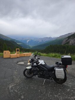 Triumph Tiger 800 - 2