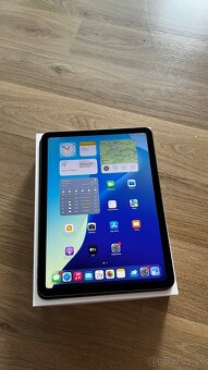 Predám Apple iPad Air 4. generácie - 2