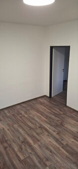 Prenájom 3. izbového bytu Zvolen centrum, 2x balkón - 2