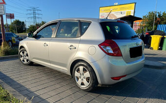 Kia Ceed 2011 1.4 77kW Zachovalé auto do mesta - 2
