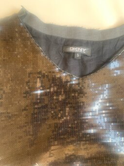 Detské šaty, flitrované, DKNY, 5 rokov, čierne - 2