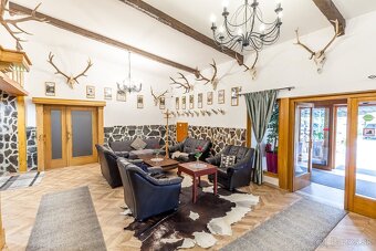 Ponúkame na predaj moderný a priestranný 3-izbový apartmán - 2