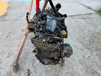 -----RENAULT TRAFFIC ll OPEL VIVARO A 2.0 DCi----- - 2