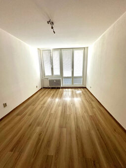 Prenájom  izbový byt Nová Dubnica - 2