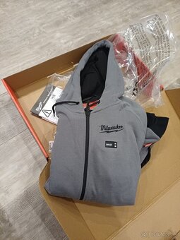 Milwaukee vyhrievana mikina - 2