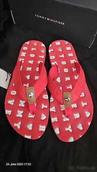 TOMMY HILFIGER ŽABKY originalne v krabici - 2