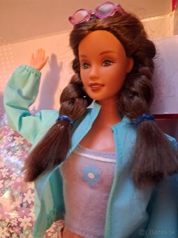 Barbie s dáždnikom - 2