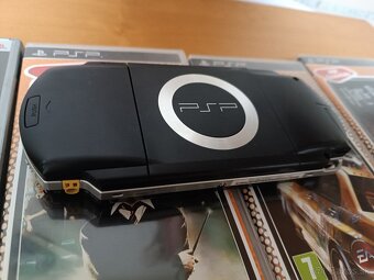 PSP 1004 + Hry - 2