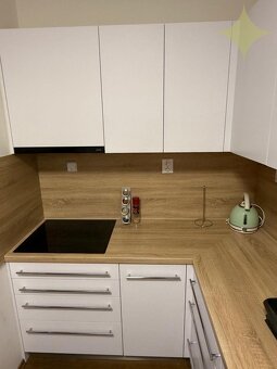 PREDAJ, pekný, zariadený 1 izbový byt s balkónom v novostavb - 2