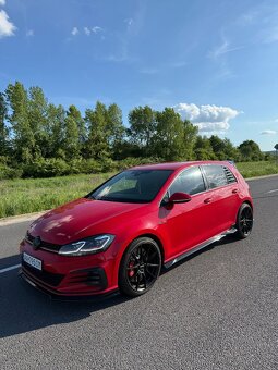 Volkswagen golf gti - 2