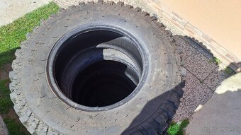 Predam terenne pneu 235/75 R 15 - 2
