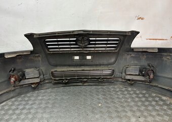 Toyota Avensis T25 2003- predný nárazník - 2