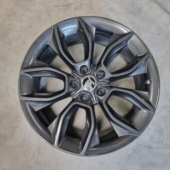 Disky Škoda 5x112 R19 8J ET45 - 2