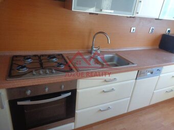 3 IZBOVÝ BYT ( 2 IZBY) NA PRENÁJOM, UL. HELSINSKÁ, KE I.-ŤAH - 2