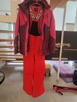 Predám lyžiarske nohavice a bundu. - 2