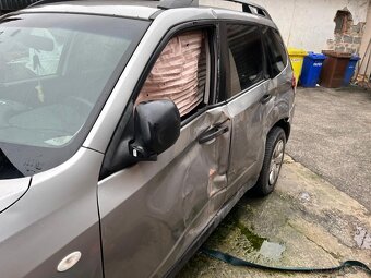 Subaru forester 2010, 2.0 benzin +lpg, - 2