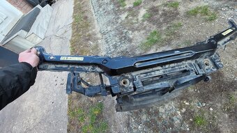 bmw e46 touring 320d predné čelo - 2