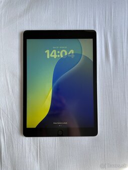 iPad 9. generácie (64 GB, WiFi) - 2