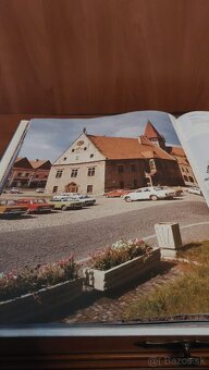 Země má - 2