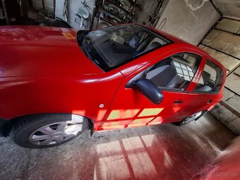 Škoda Fabia rok vyr. 2005 40 kw 1.2 benzin cervena - 2