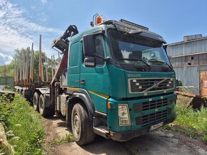 Volvo FM440 6x6 - 2