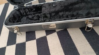 Kufor Thomann na gitaru typu Les Paul - 2