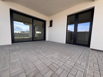 Moderný 4 izbový rodinný dom - Veľké Úľany - 2