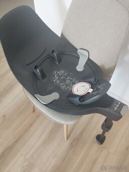 Vajicko Cyex Cloud T+ spol so zaladnou Cybex Base T - 2