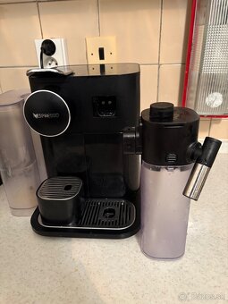 DeLonghi Nespresso Gran Lattissima Kapsľový kávovar - 2