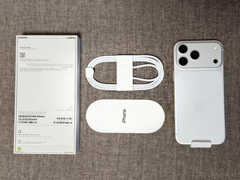 NOVÝ Apple iPhone 17 Pro Max 512GB Strieborný (e-SIM) - 2