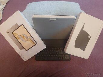 Novy tablet ÷Honor ÷kryt z klavesnicou - 2