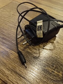 Tenká nabíjačka na Nokia - 2
