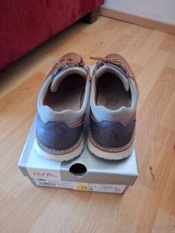 Predam chlapcenske spolocenske topanky - 2