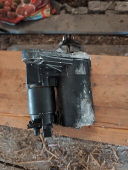 Predám starter na Škoda Fabia 1 1,2 htp - 2