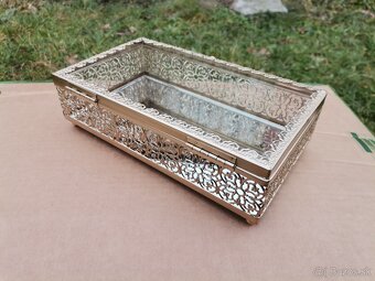 Šperkovnica - vitrína - 2