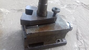 Predám zadný nožový držiak - 2